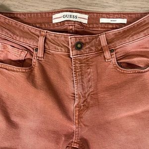 Guess jeans size 32 skinny in beautiful Coral color